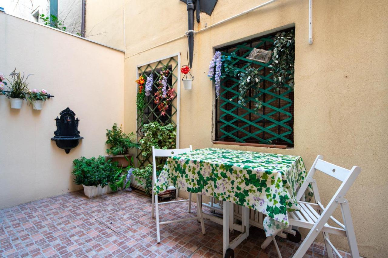Loving In Venice, 5 Stars Kültér fotó